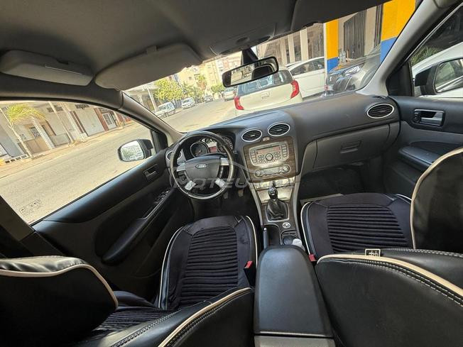 Ford focus 1er main 