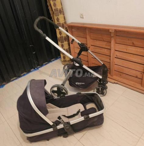 Poussette marque giggles d'extérieur à vendre. - 2