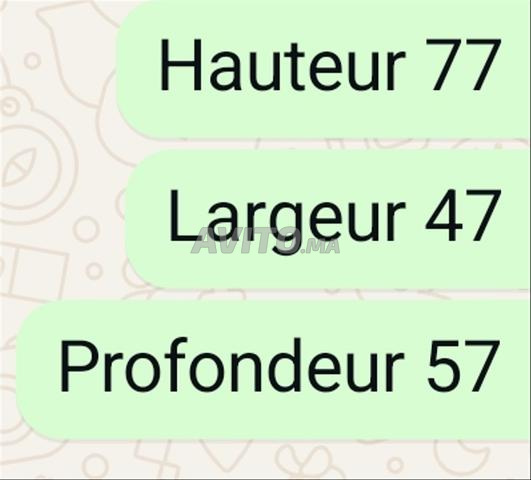 deux vitrines à vendre mesures sur photo2 - 2