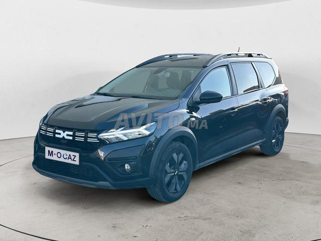 DACIA. Jogger