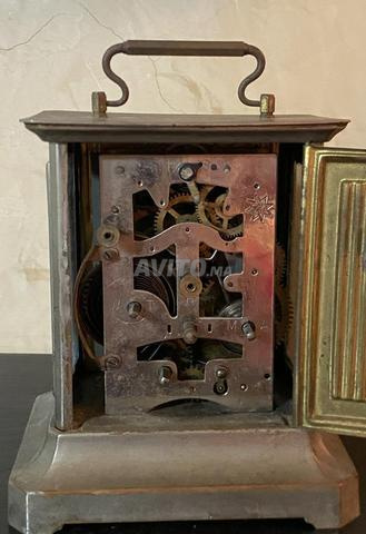 Horloge mécanique antique Année 1880 - 2