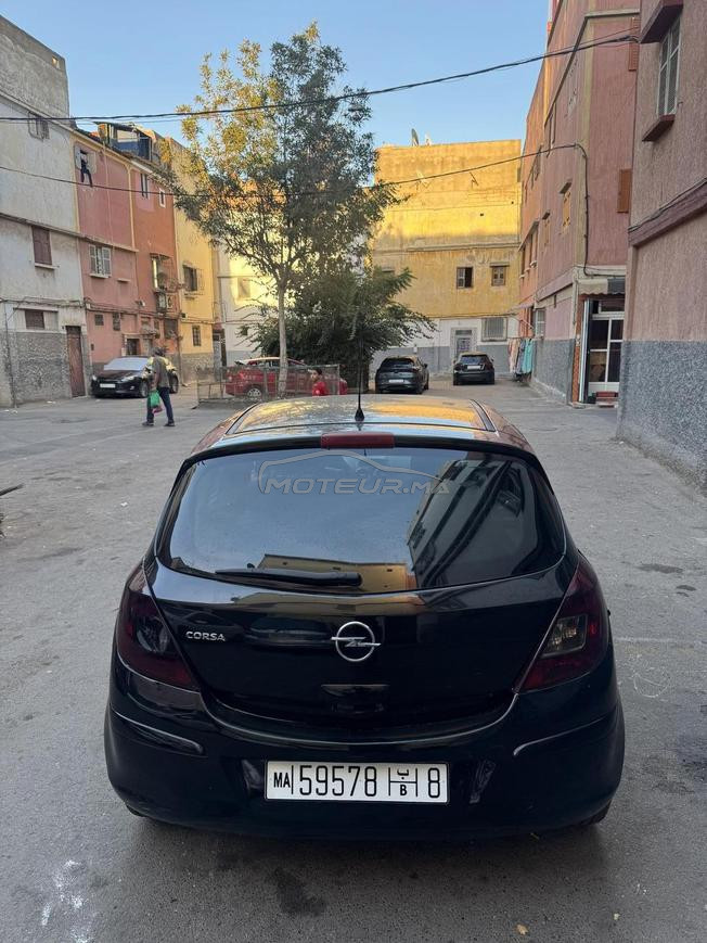 Opel Corsa Essence Manuelle 2010 à Casablanca