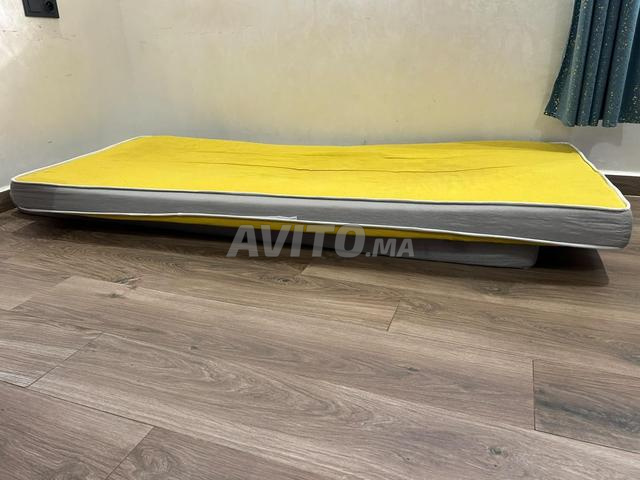 Nouveau lit - 2 matelas 190x90 (170 dh chacun) - 2
