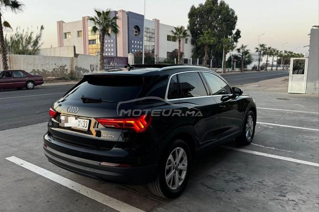 je met vent Une voiture Audi Q3 très bon état 