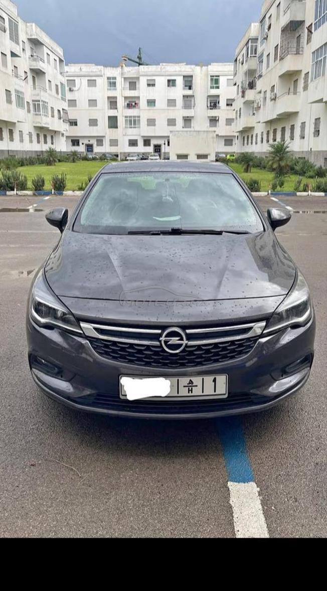 Opel Astra Diesel Manuelle 2018 à Tétouan