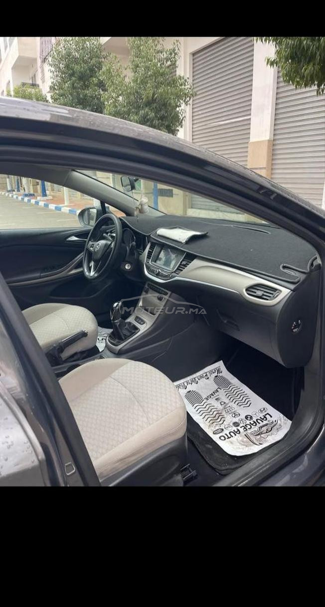 Opel Astra Diesel Manuelle 2018 à Tétouan