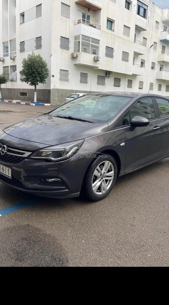 Opel Astra Diesel Manuelle 2018 à Tétouan