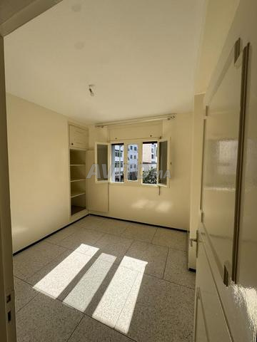 Appartement 3CH vide à louer sur El Fourat