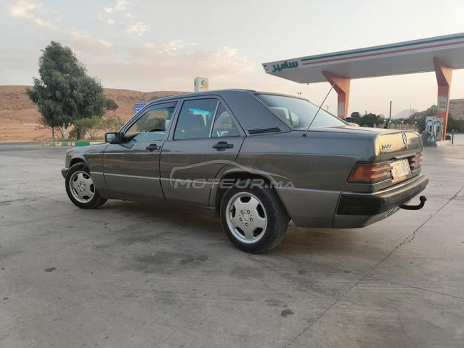 mercedes 190 normal en bonne état 