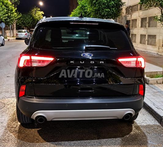 Kuga automatique - 2