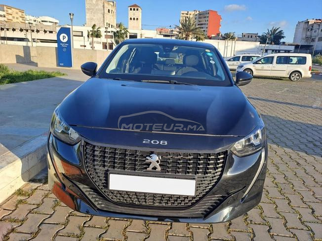 Peugeot 208 avec un très bon état 