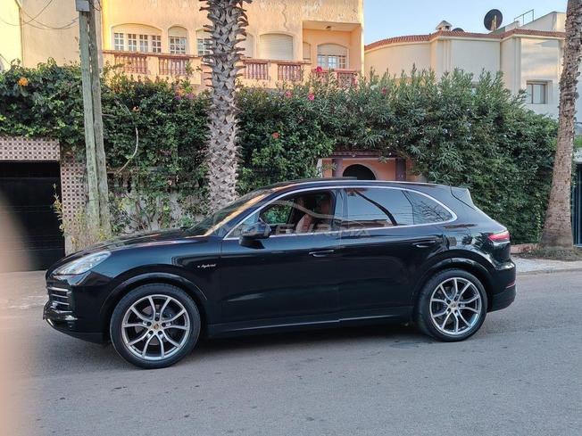 porsche cayenne hybride
