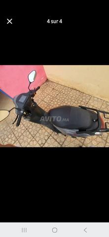 Scooter Jog R encore neuf - 2