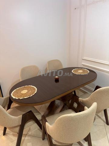 Table à manger avec 6 chaises en bois - 2