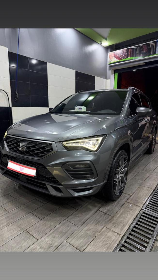 SEAT ATECA FR PREMIÈRE MAIN