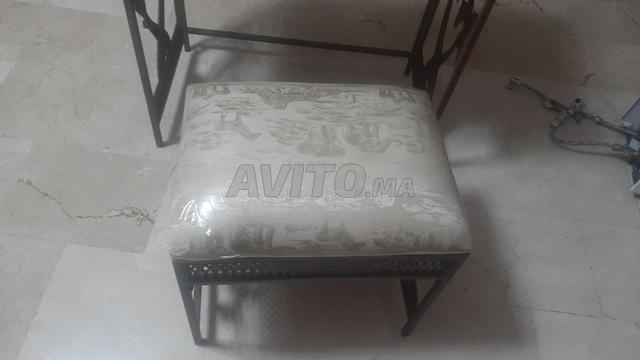 Belle table d'appoint - 2