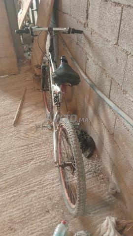 Vélo d'occasion, il manque juste la selle - 2