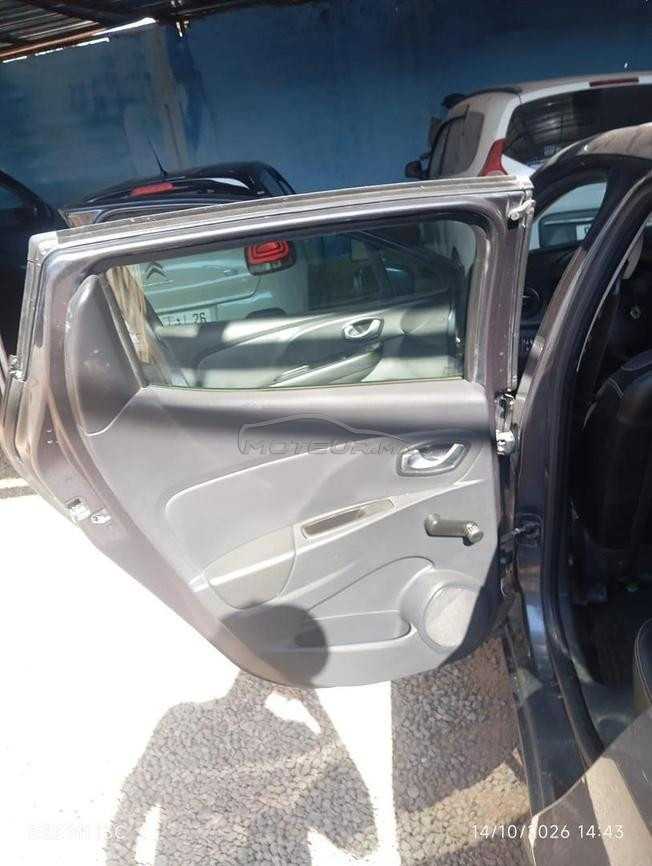 Renault Clio Essence Manuelle 2017 à Marrakech