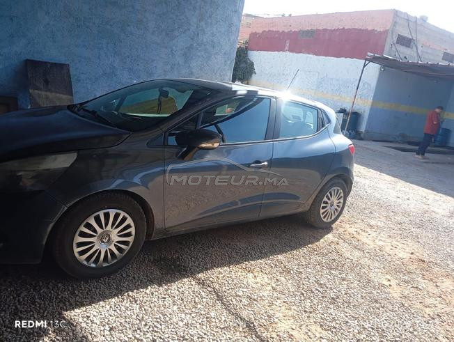 Renault Clio Essence Manuelle 2017 à Marrakech