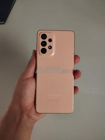 Samsung A33 très bon état - 2