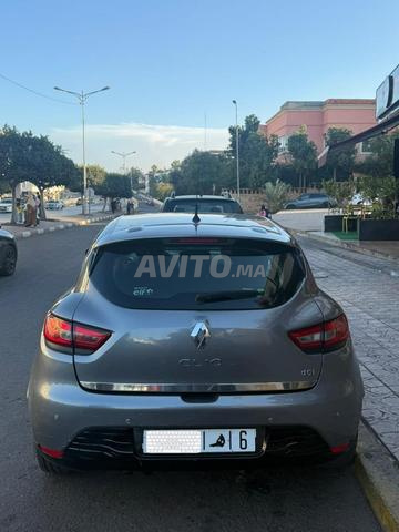Renault Clio - 2