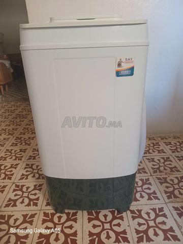 Machine à savon encore propre, capacité 8 kg mais ne fonctionne pas