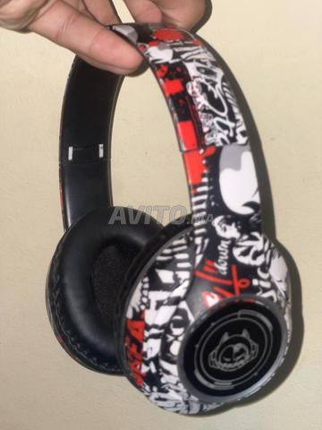 Casque neuf avec boîte, je l'ai eu en cadeau sur WhatsApp