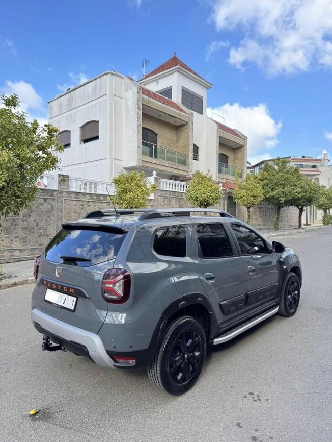dacia duster 2022 grey nardo