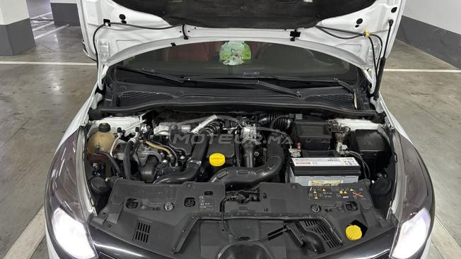 je met en vent ma voiture très bon état 