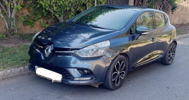 Renault Clio Diesel Manuelle 2017 à Salé