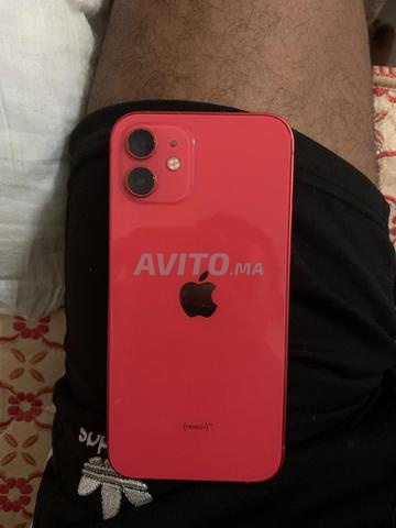 iPhone 12 normal, encore très propre - 2