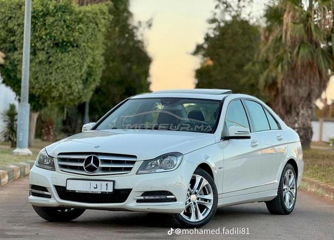 Mercedes-Benz C220