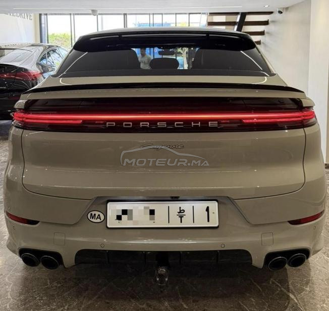 Porsche Cayenne E-Hybrid 2025