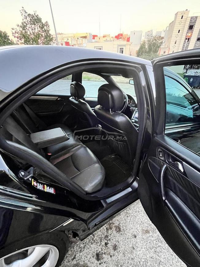 Mercedes-Benz 220 Diesel Automatique 2004 à Tanger