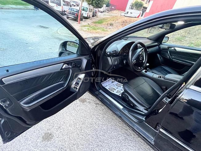 Mercedes-Benz 220 Diesel Automatique 2004 à Tanger