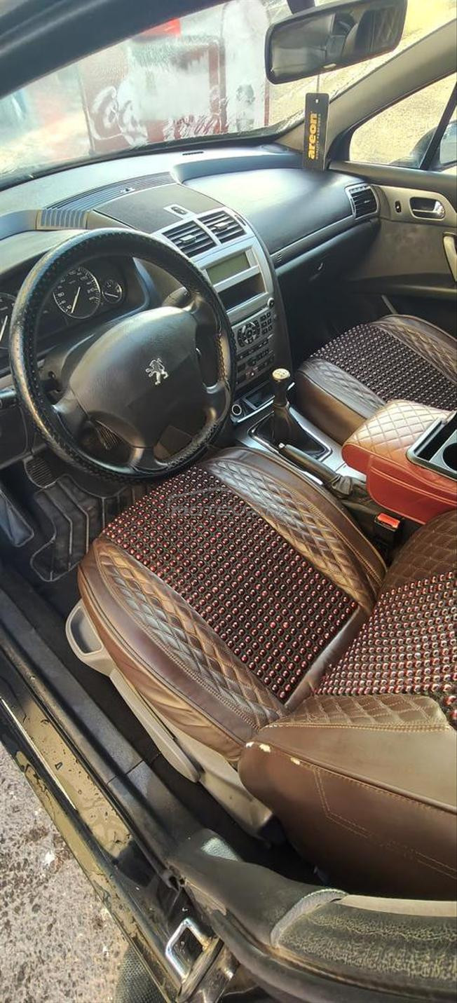 Peugeot 407 Essence Manuelle 2008 à Agadir