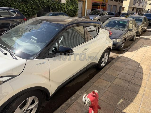 TOYOTA CHR À VENDRE - 2