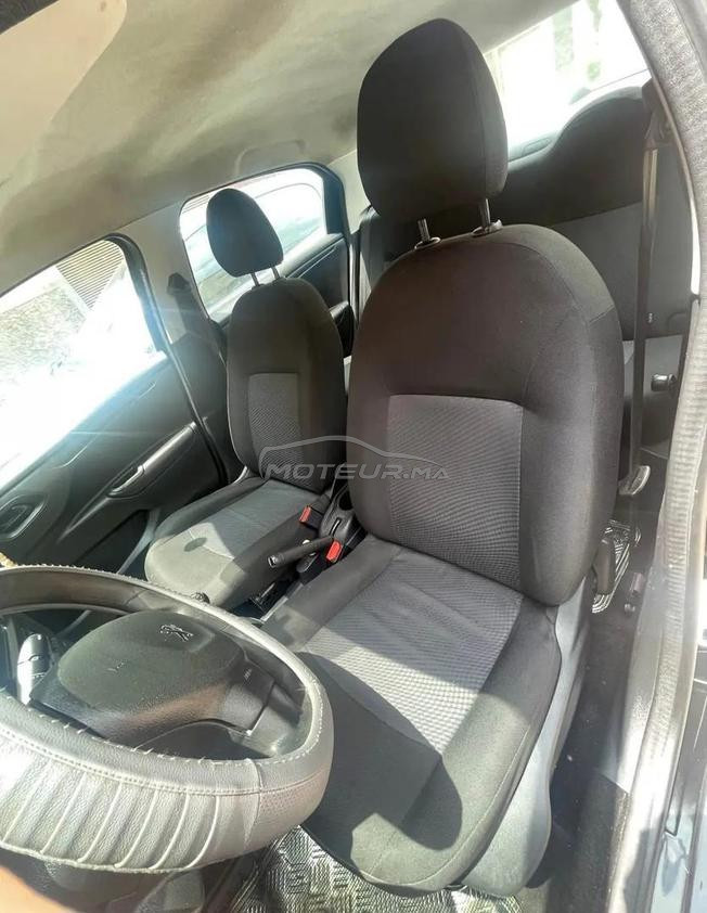 Peugeot 301 essence 2017