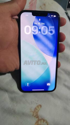 iPhone 13 normal vert - 2