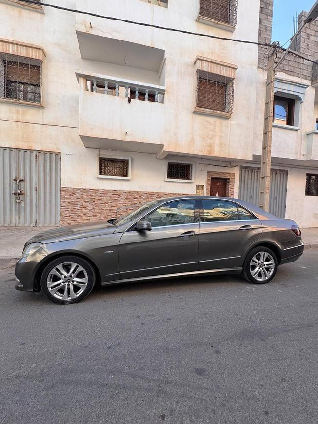 Mercedes E250