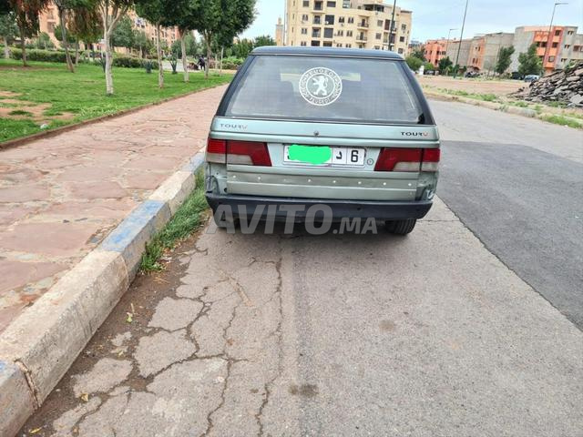 Peugeot 405 Diesel Manuelle 1989 à Marrakech - 2