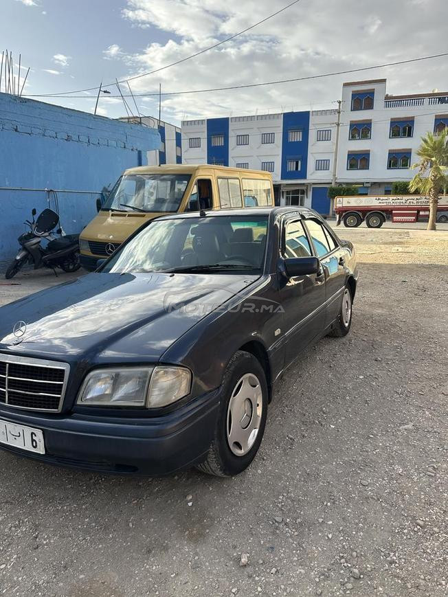 Mercedes Benz 220 1997