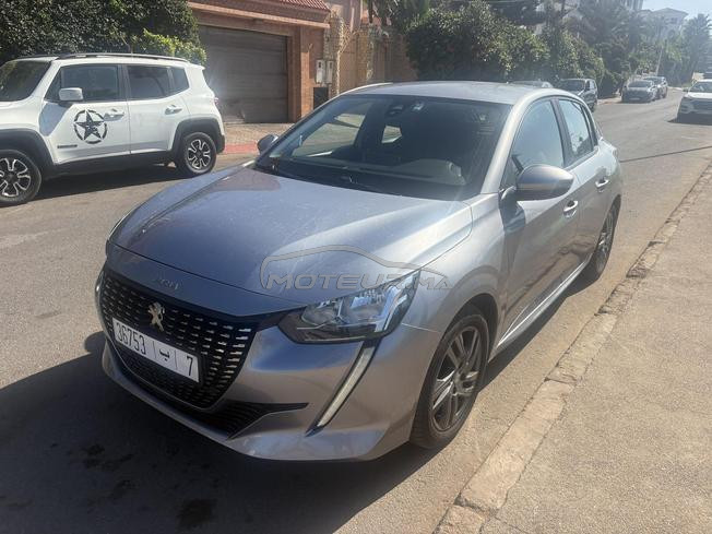 Peugeot 208 2021