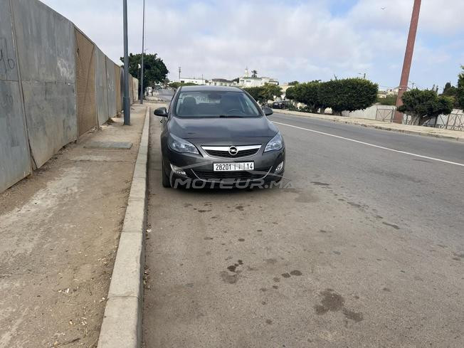 • À VENDRE - Opel Astra J 1.7 CDTI 2012