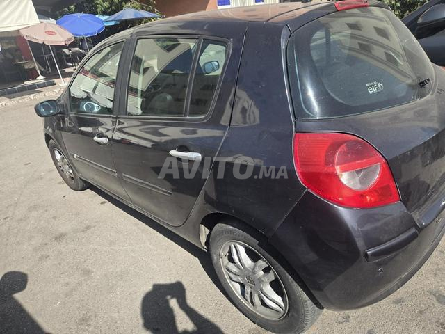 Clio 3 diesel 6 cv toutes options - 2