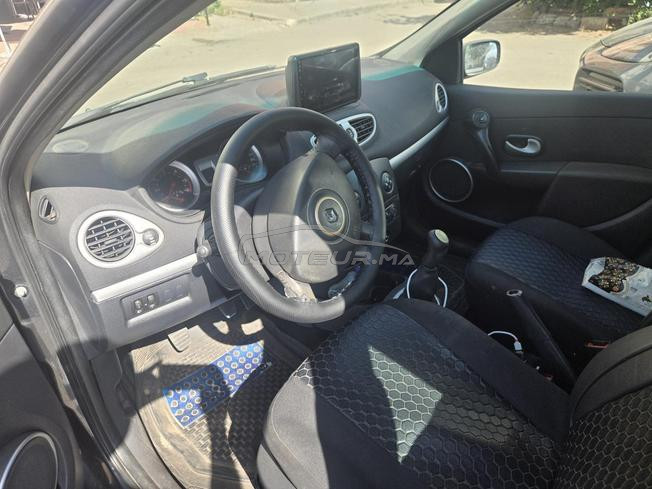 Clio 3 diesel 6 chv toutes options 