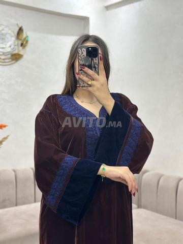 Caftan Mbra fait avec broderie ou akkad