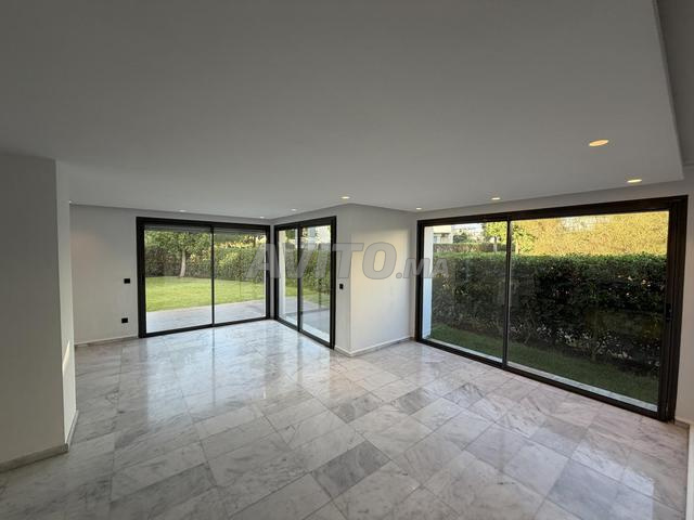 À LOUER – APPARTEMENT DE PRESTIGE AVEC JARDIN - 2