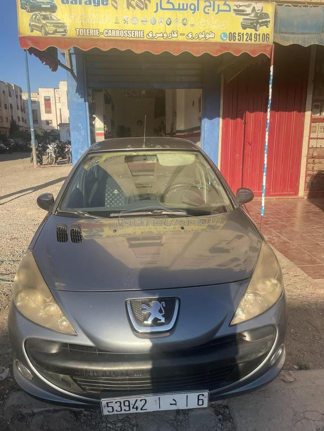 Peugeot 206 Diesel Manuelle 2011 à Lahraouyine
