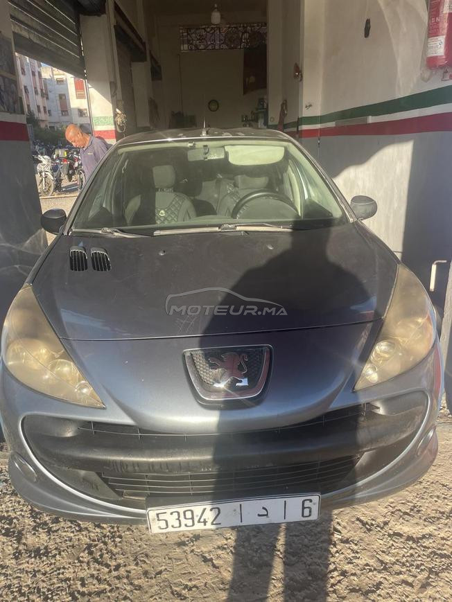 Peugeot 206 Diesel Manuelle 2011 à Lahraouyine